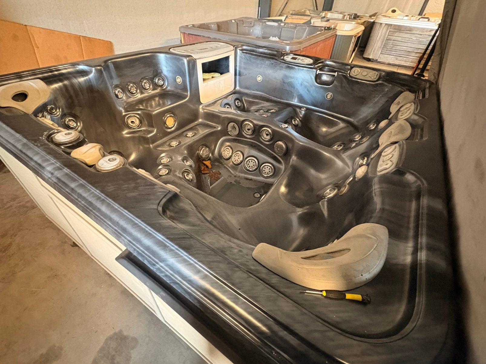TWEEDEHANDS JACUZZI’S VANAF € 1.500 – Gratis Levering!, Ophalen, Zo goed als nieuw