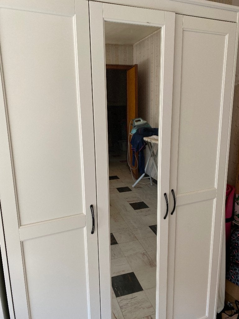 Kleerkast ikea, Ophalen