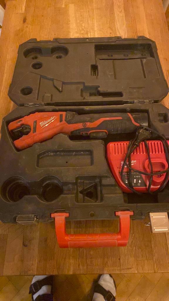 Accu pijpensnijder, Doe-het-zelf en Bouw, Ophalen, Gebruikt