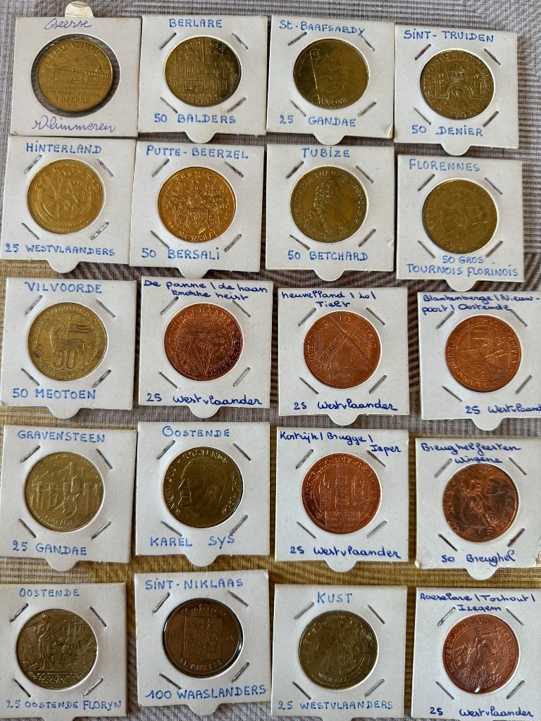 31 gemeente penningen jetons NIEUWSTAAT, Postzegels en Munten, Penningen en Medailles, Ophalen of Verzenden