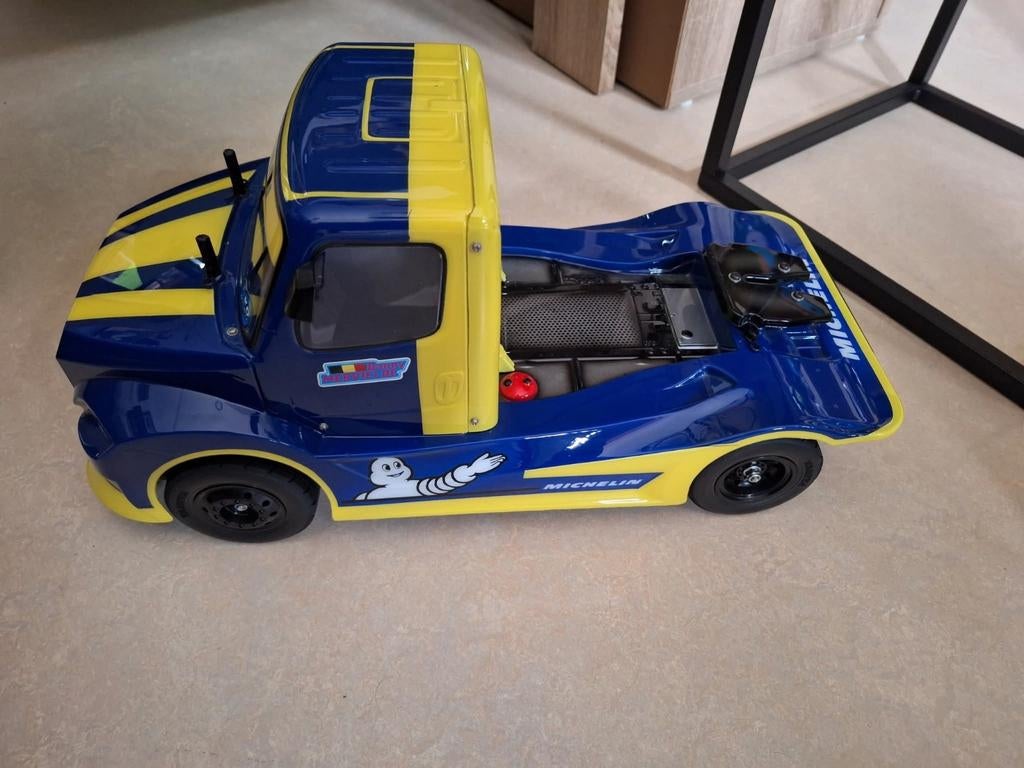 Nieuwe Tamiya TT01E Buggyra Fat Fox airbrush Michelin deco., Neuf, Échelle 1:10, Enlèvement ou Envoi, Voiture on road