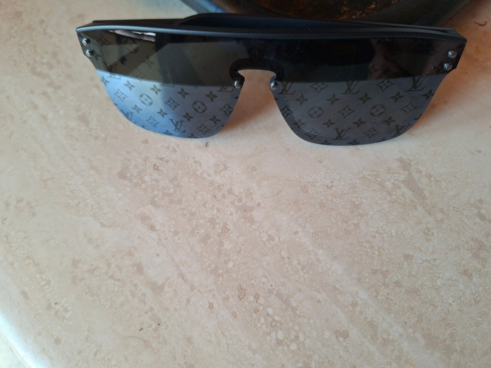 Lunette Louis vuitton, Enlèvement ou Envoi