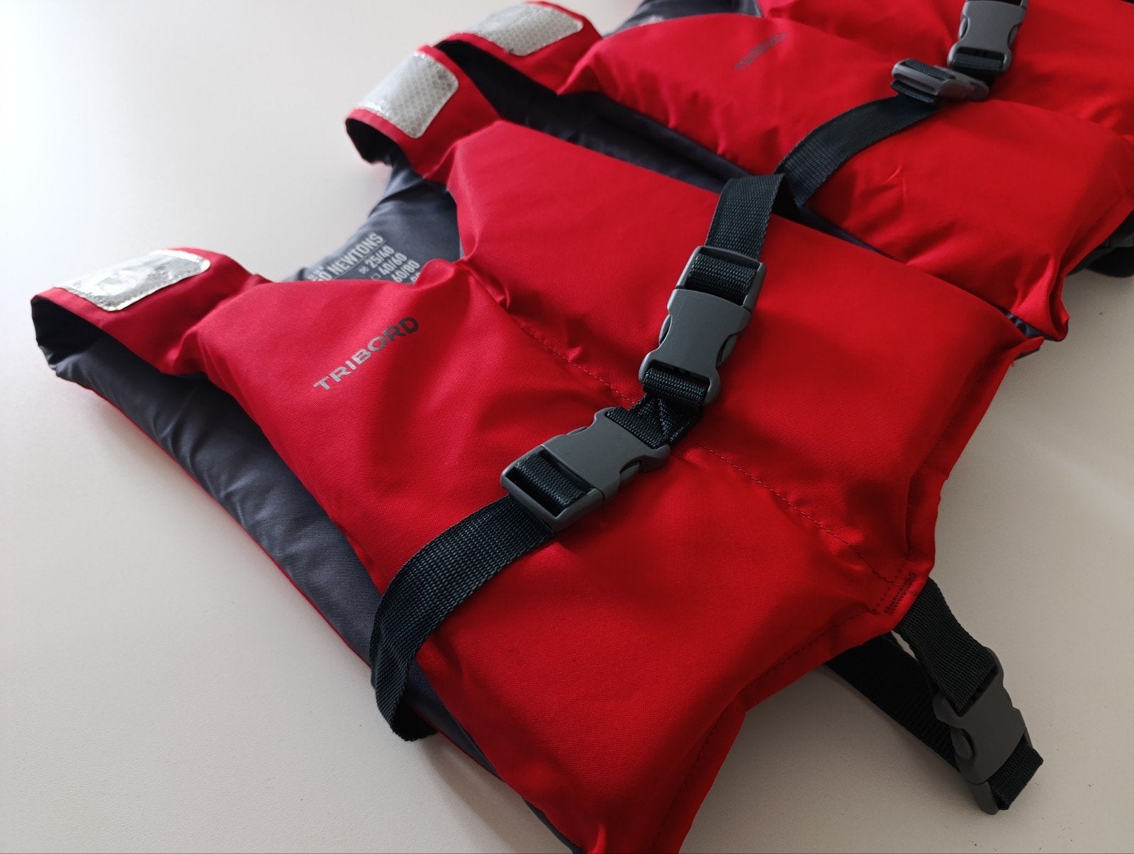 Tribord Zwemvest 50N 2 stuks  Maat 25-40 kg, Ophalen of Verzenden, Zo goed als nieuw