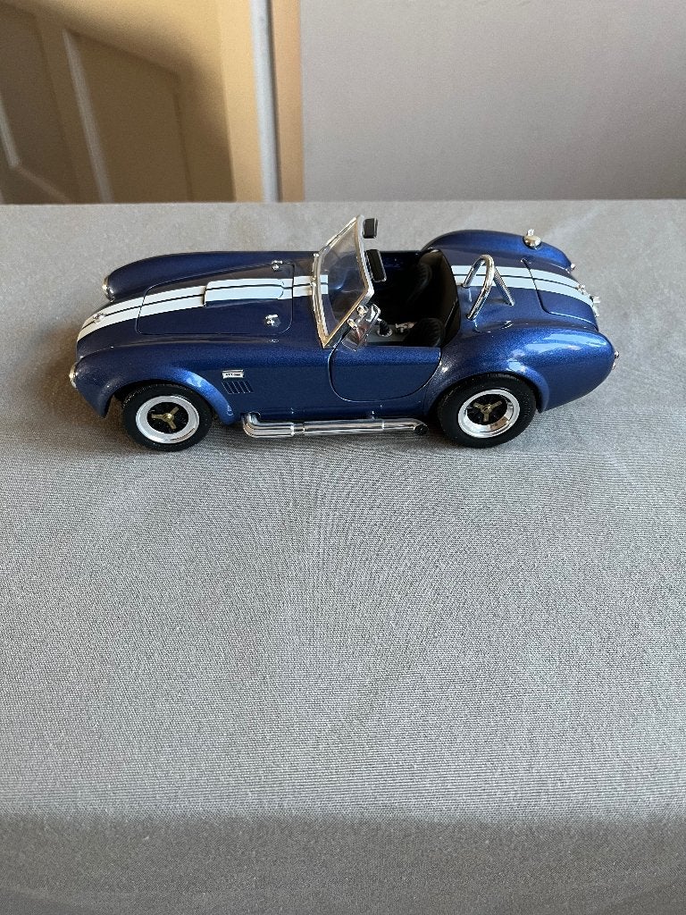 Shelby Cobra 1/18, Hobby & Loisirs créatifs, Enlèvement ou Envoi, Comme neuf, Voiture, Autres marques