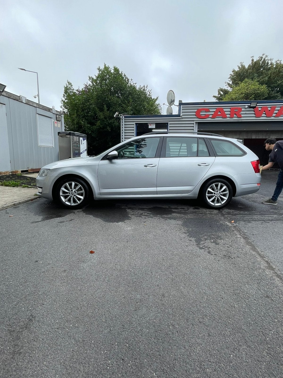 Skoda Octavia Estate 2017 1.6 TDI (Euro 6b) - Export, Auto's, Voorwielaandrijving, Dealer onderhouden, Stof, 1280 kg