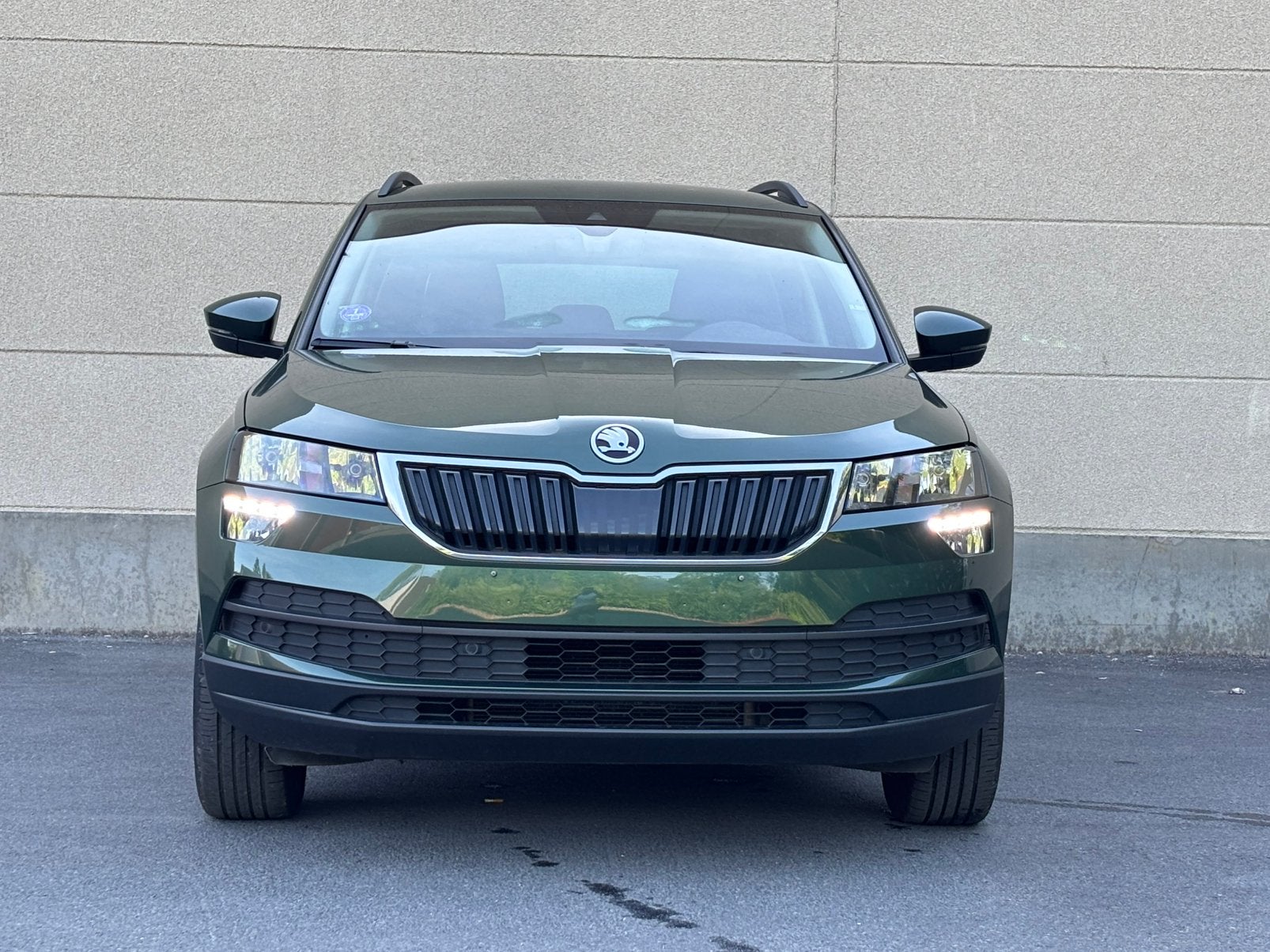 Skoda Karoq 1.0 TSI — 2021 — Euro 6d — 144.000 km, Voorwielaandrijving, Euro 6, https://public.car-pass.be/vhr/2900741a-c062-430b-b97b-777d77abbba0