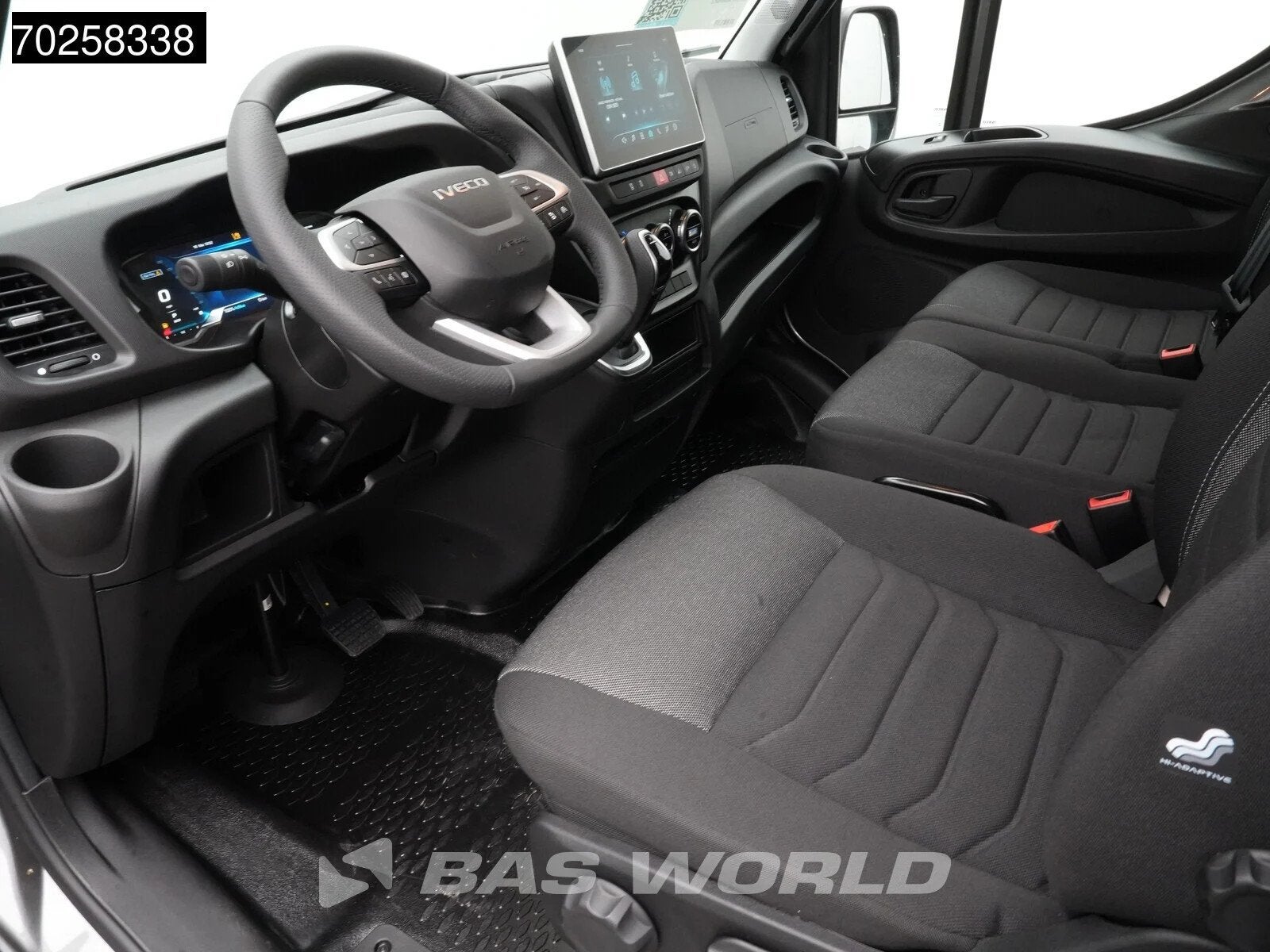 Iveco Daily 35C21 BPM VRIJ! 3.0L Automaat 210PK L3H2 2025-Mo, Auto's, Stof, Euro 6, Iveco, 2585 kg