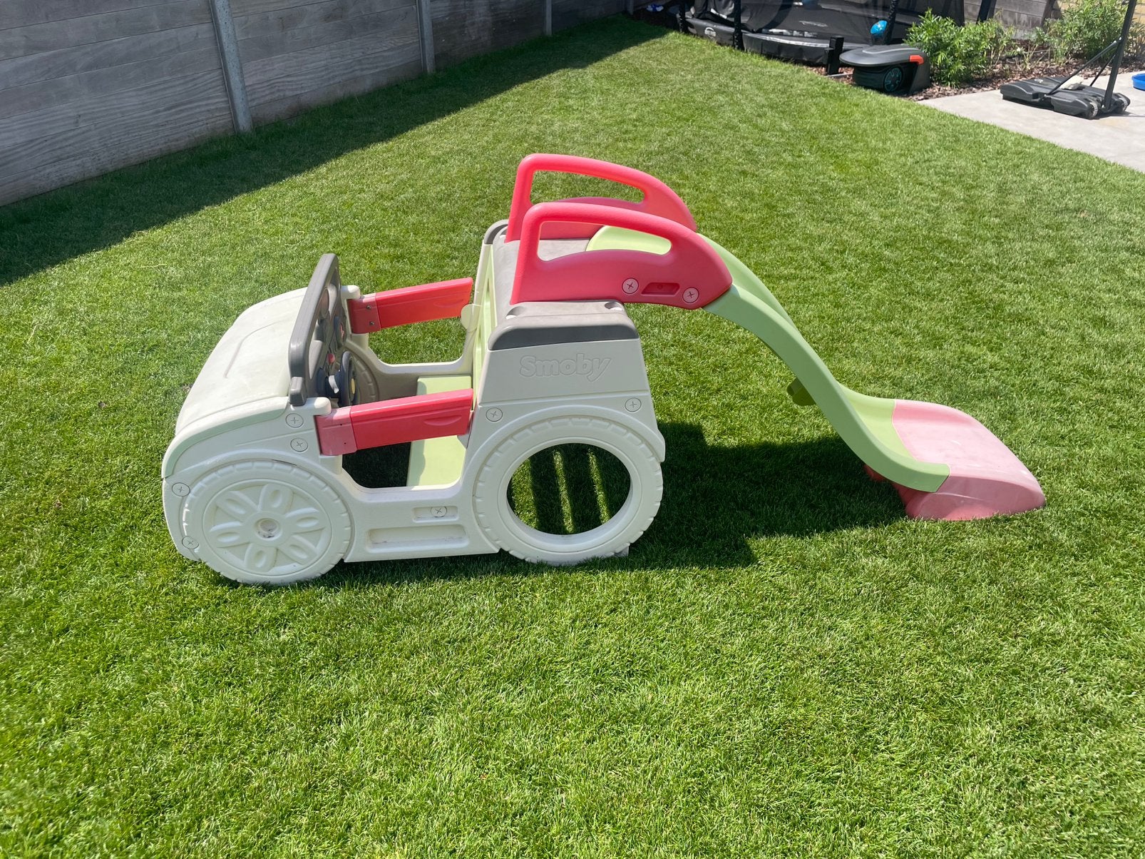 Smoby adventure car - met glijbaan en zandbak, Kinderen en Baby's, Ophalen, Gebruikt