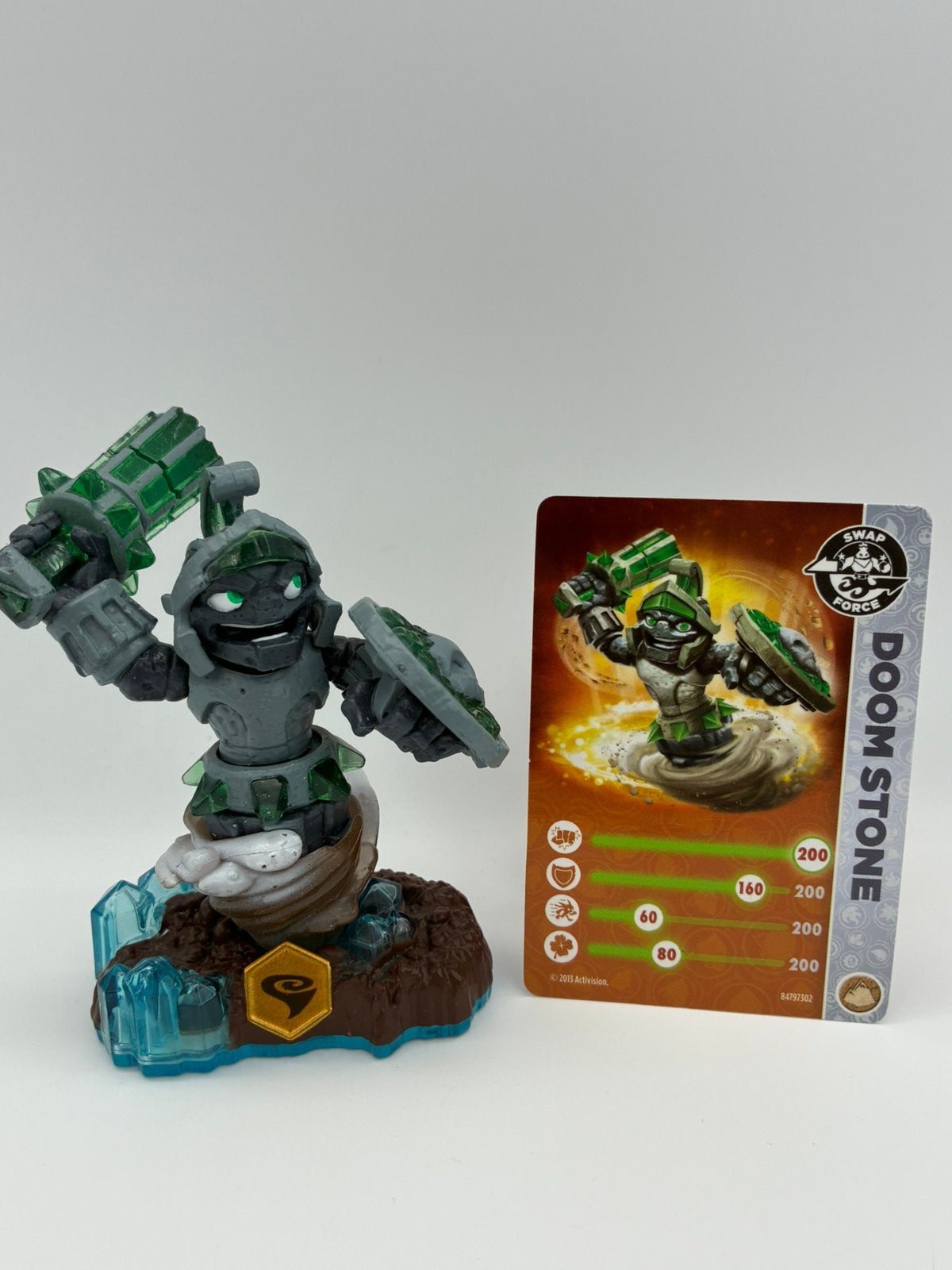 Skylanders Swap Force Doom Stone met kaartje, Games en Spelcomputers, Games | Overige, Verzenden, Zo goed als nieuw