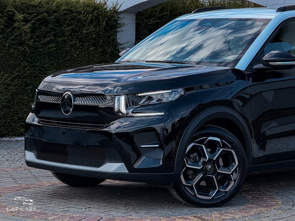 Citroën C3 Max/Navi/Carplay/Camera/LED/Cruise/Parksensor, Voorwielaandrijving, Stof, 1199 cc, Zwart