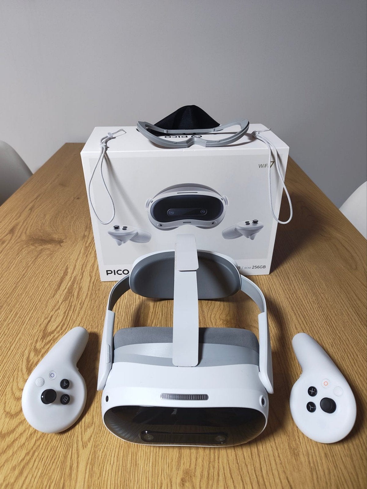 vr pico 4 ultra, Verzenden