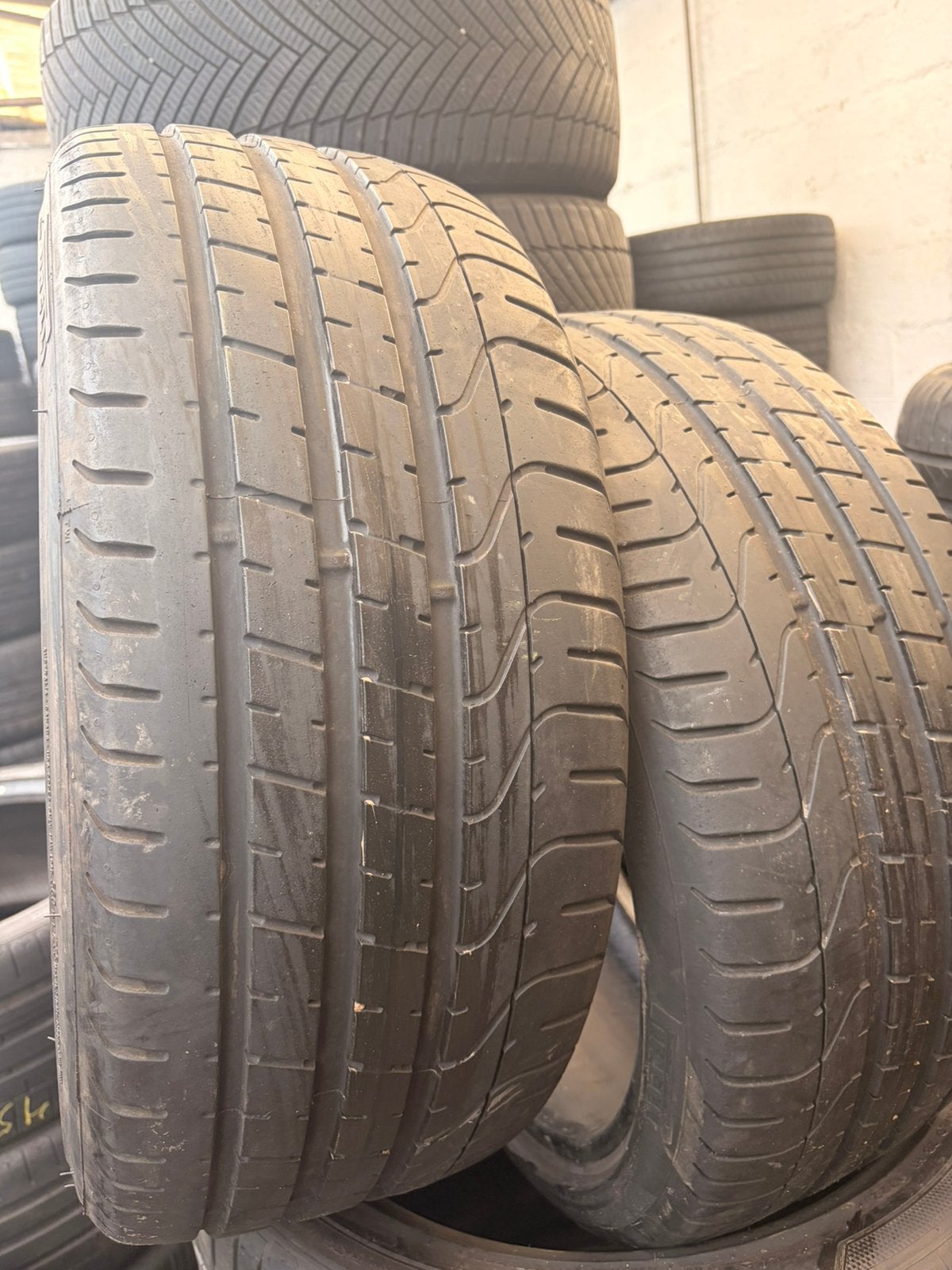 225 35r19 pirelli avec montage et équilibrage, Ophalen, Gebruikt