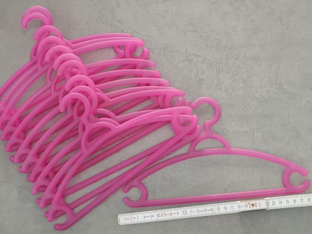 12 Roze kleerhangers voor kinderkleding, Ophalen