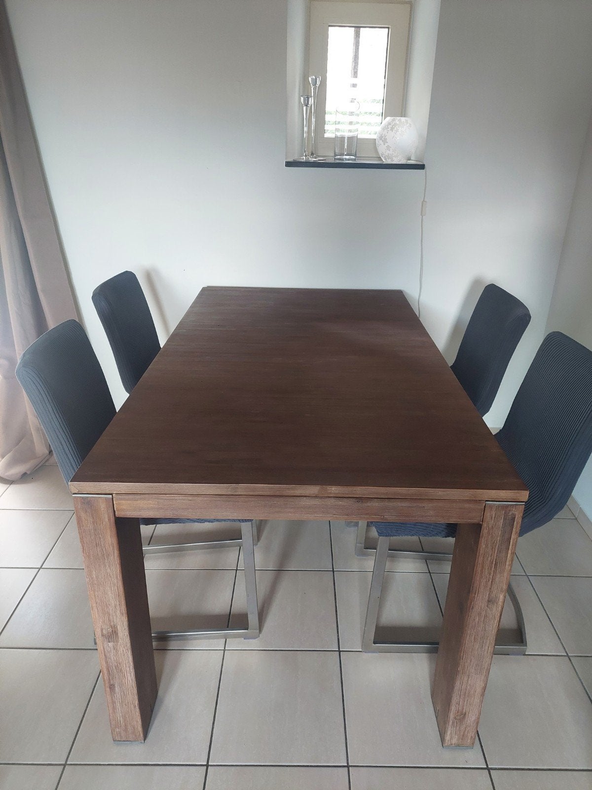 table et bahut, Enlèvement, Comme neuf, Teck, 4 à 6 chaises