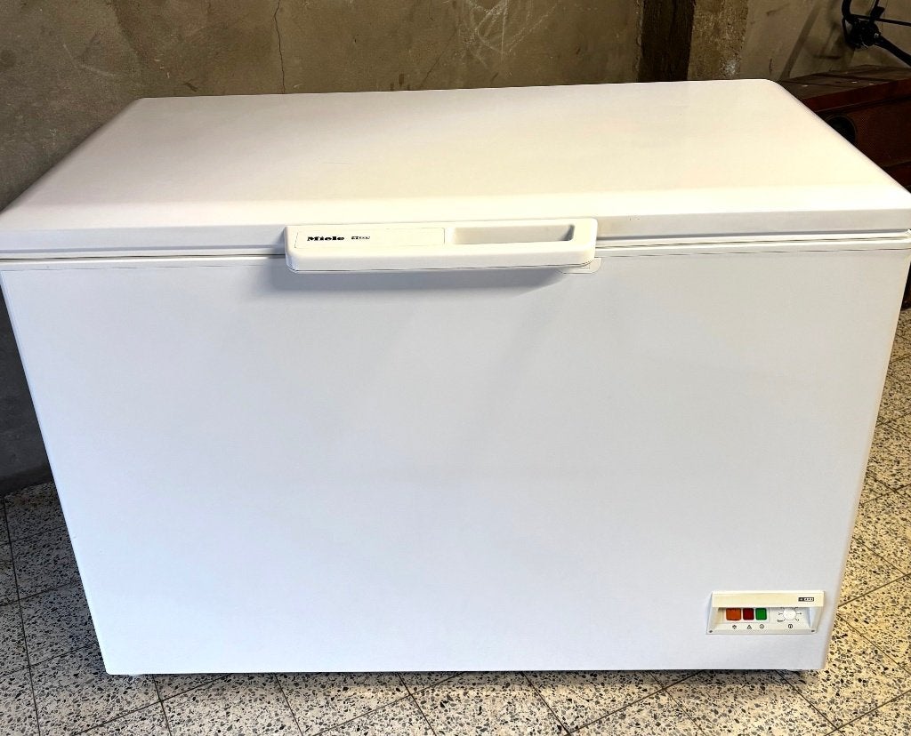 MIELE driepvries kist van 400liter, Elektronische apparatuur, Vriezers en Diepvrieskisten, Vrieskist, Zo goed als nieuw, Energieklasse A of zuiniger
