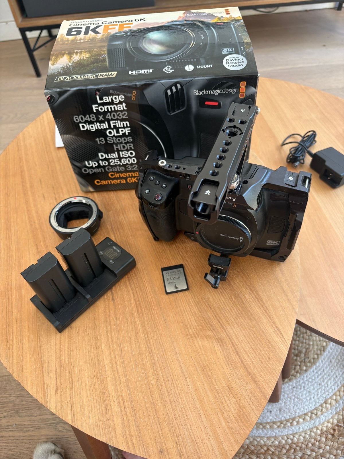 BlackMagic Cinema Camera 6KFF + accesoires, TV, Hi-fi & Vidéo, Caméscopes numériques, Comme neuf, Caméra, Enlèvement