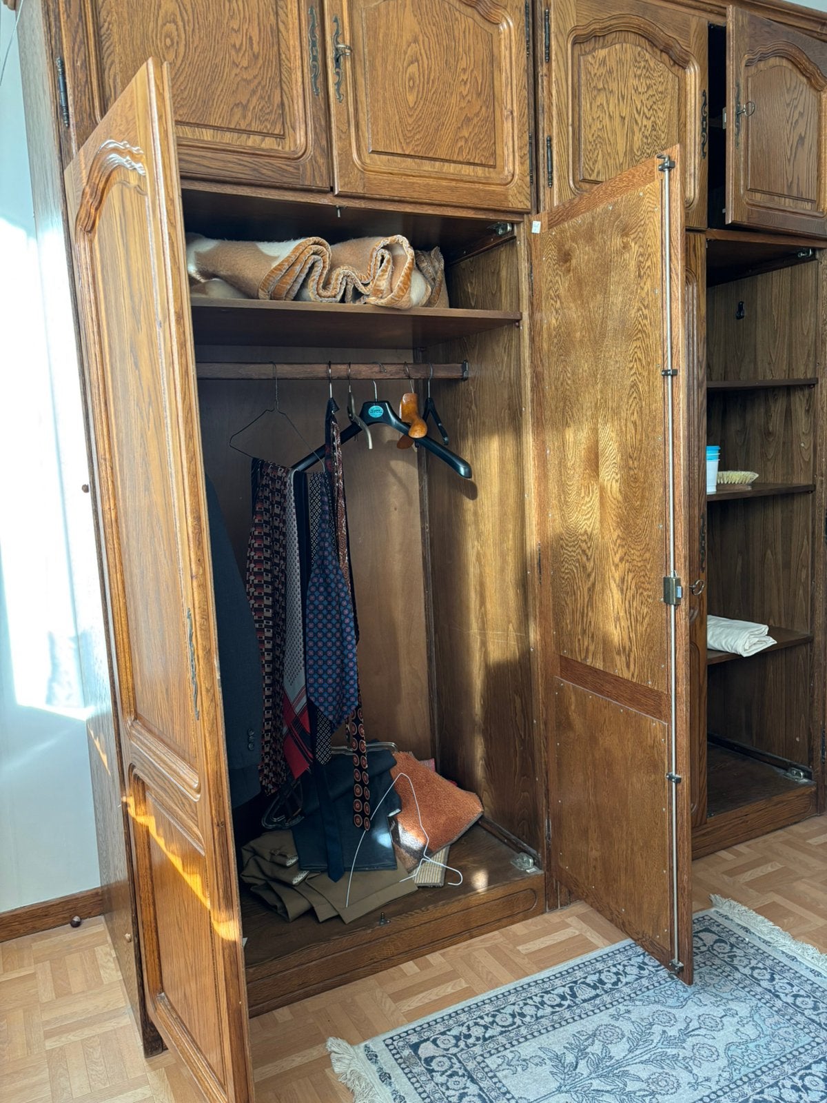 4 vestiaires, Enlèvement, Comme neuf
