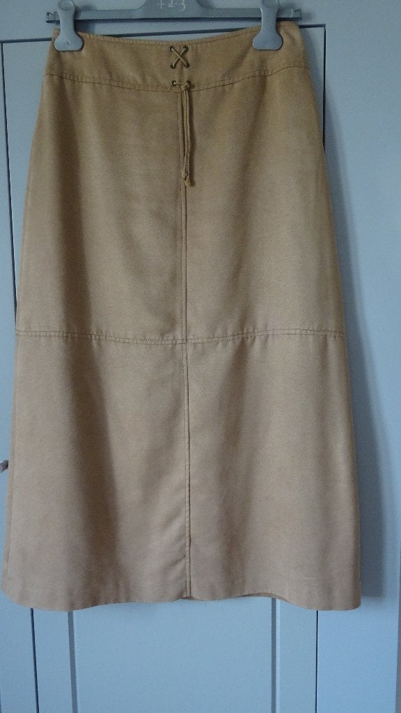 LANGE ROK IN DAIM, Maat 38/40 (M), Beige, Ophalen of Verzenden, Zo goed als nieuw