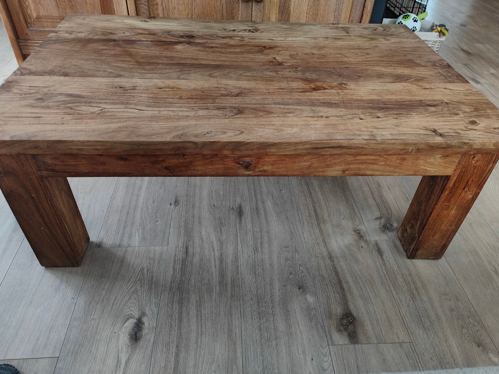 Robuuste salontafel massief hout (110x71x41 cm), Ophalen
