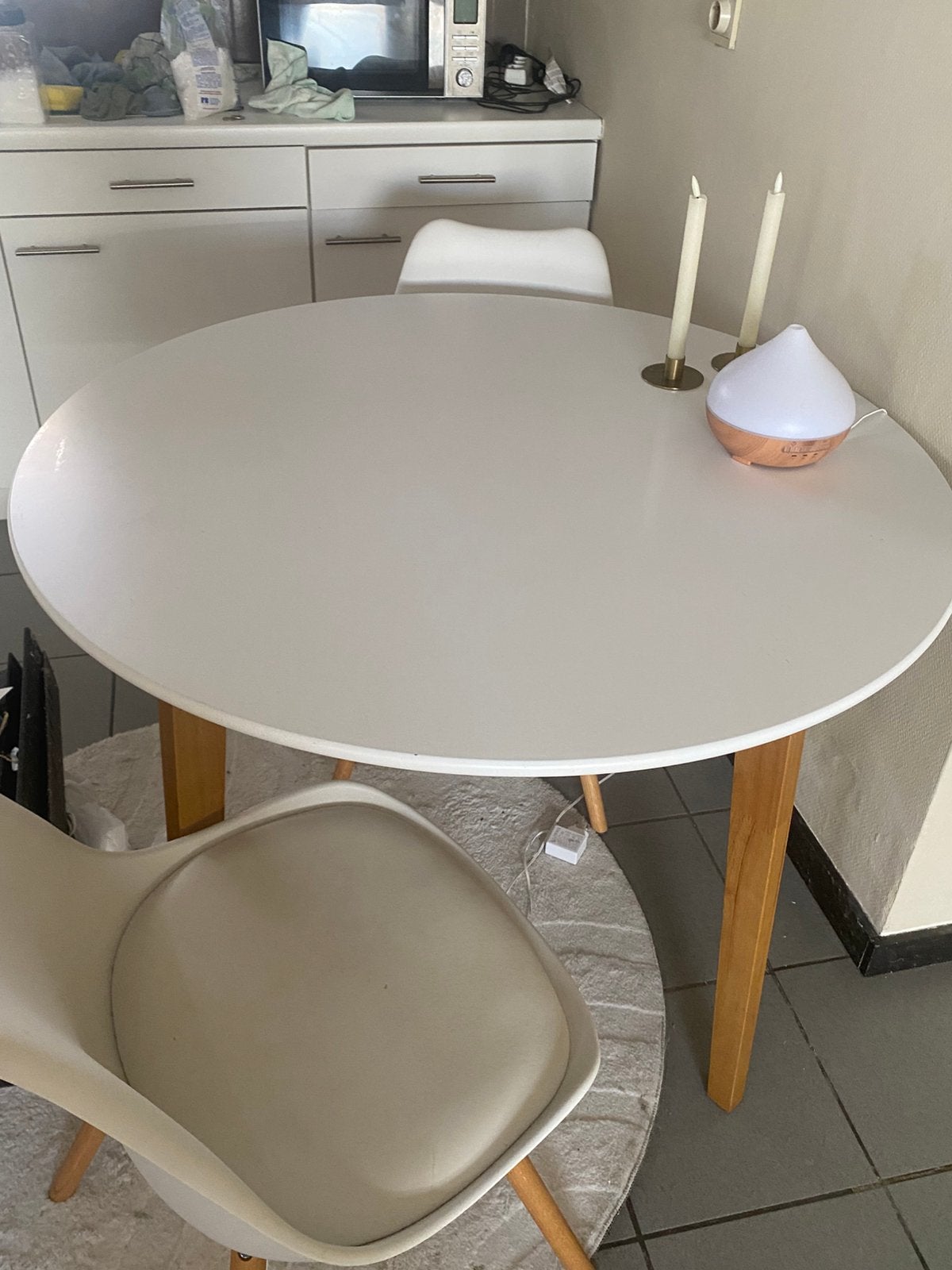 Ronde tafel, Huis en Inrichting, Tafels | Eettafels, Ophalen of Verzenden, Zo goed als nieuw, Vier personen, Rond
