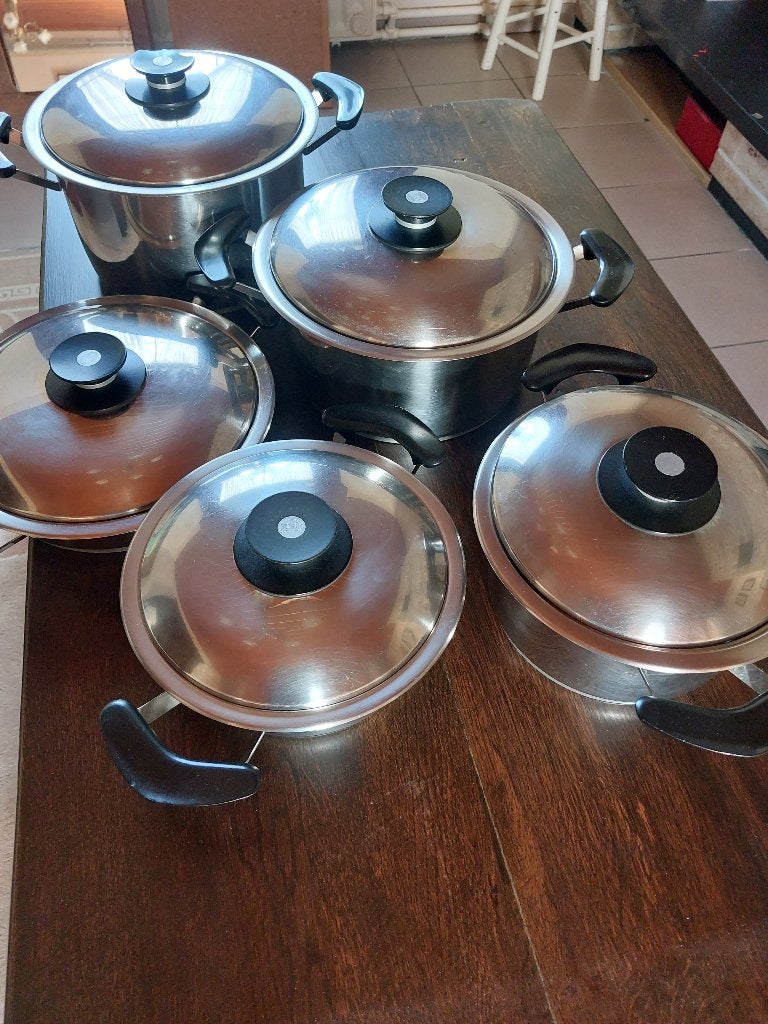 AMC pannenset, Huis en Inrichting, Ophalen, Zo goed als nieuw, AMC, Met deksel
