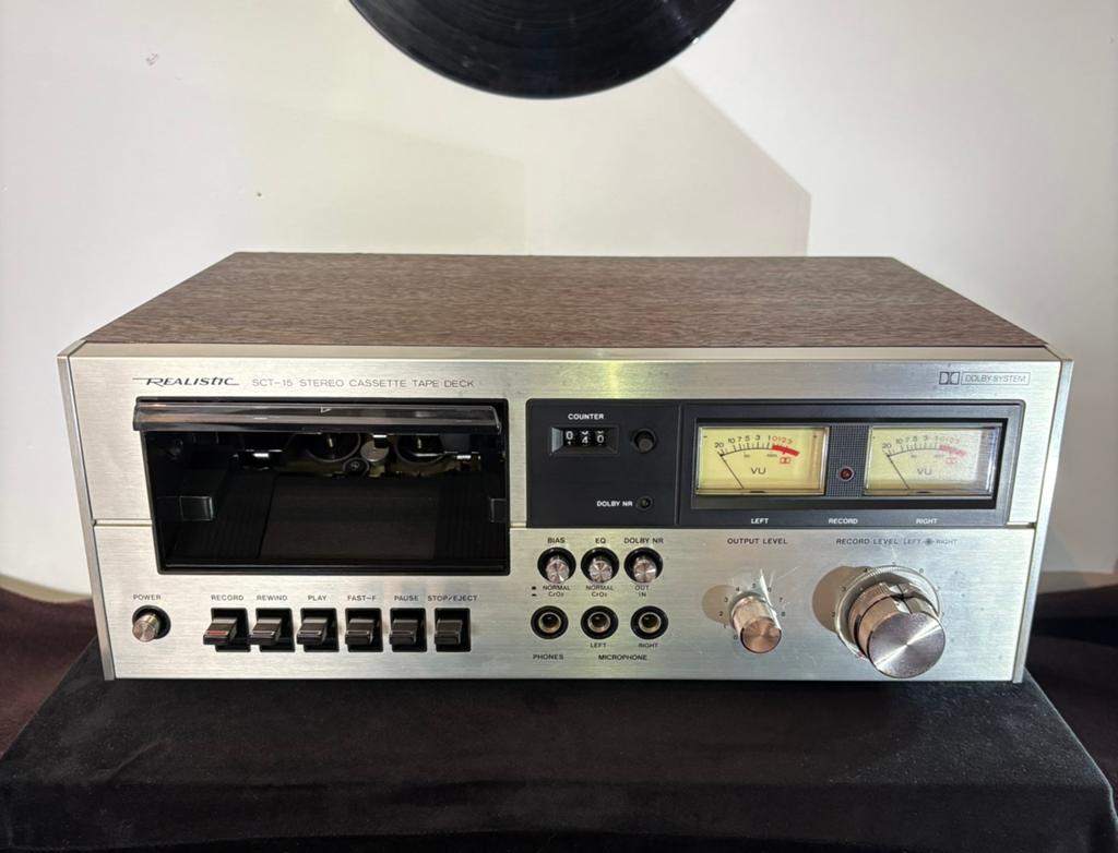 REALISTIC lecteur stéréo cassette SCT-15.   90€, TV, Hi-fi & Vidéo, Decks cassettes, Enlèvement
