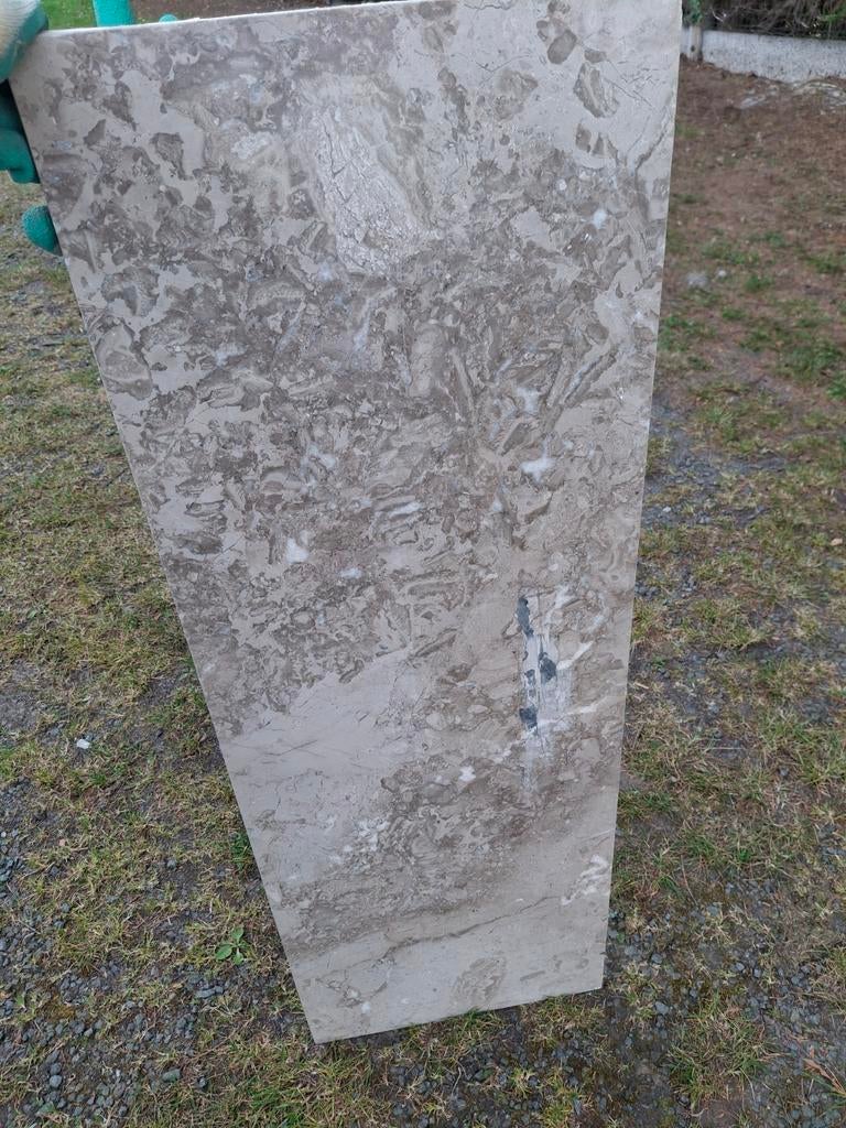 2 plaques de marbre, Enlèvement, Marbre