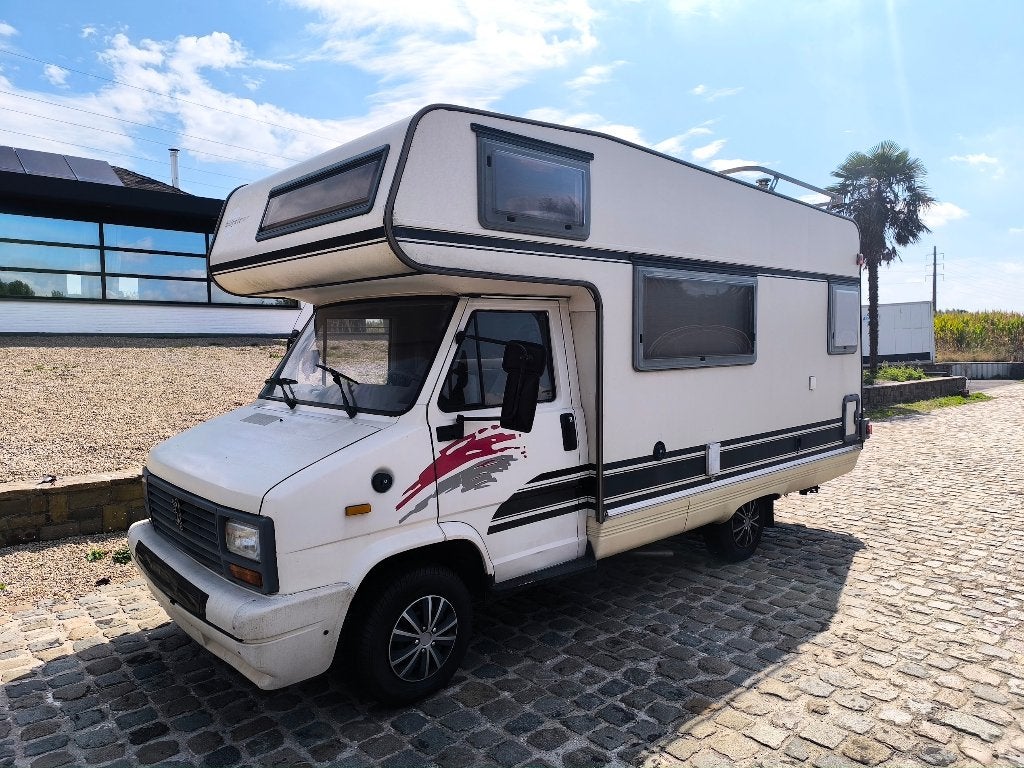 Camping-car d'occasion Peugeot J5 seulement 157000 véhicules, Jusqu'à 5, Boîte manuelle, Intégral, Diesel