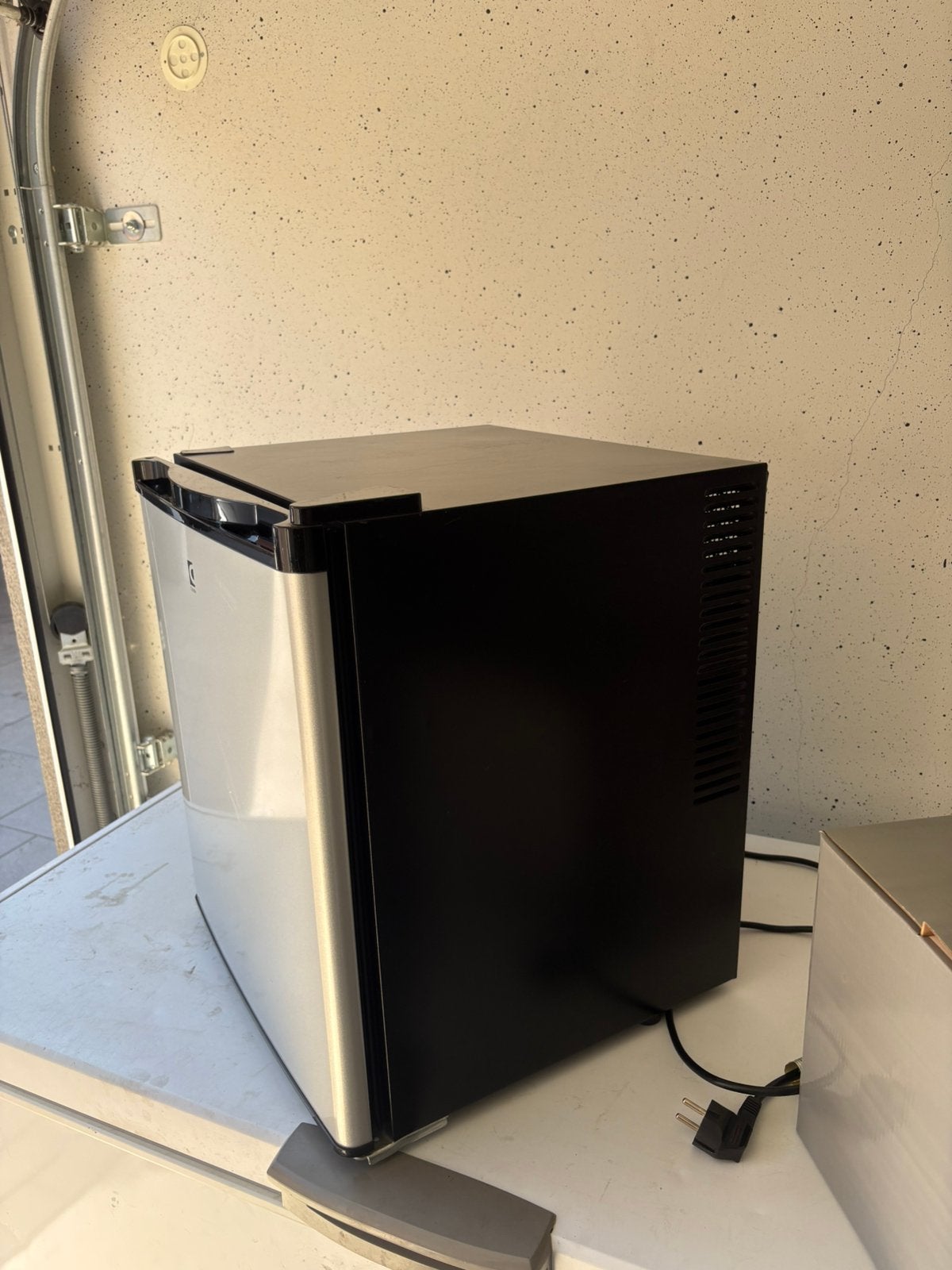 Candor CR-40A  Thermo elektrische Mini Koelkast 38L, Sans bac à congélation, Enlèvement, Utilisé, Moins de 85 cm