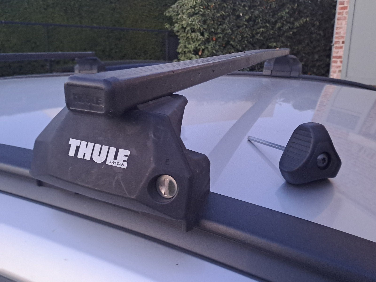 Galerie de toit Thule Volvo V60 (modèle actuel), Enlèvement
