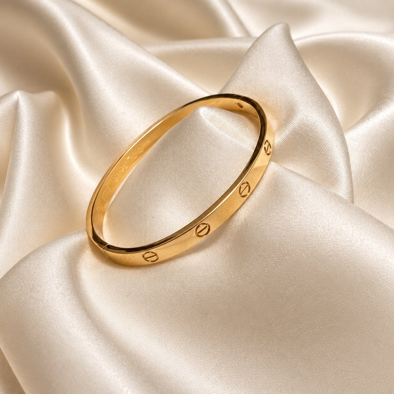 Bracelet neuf, Handtassen en Accessoires, Oorbellen, Verzenden, Zo goed als nieuw, Goud, Overige materialen