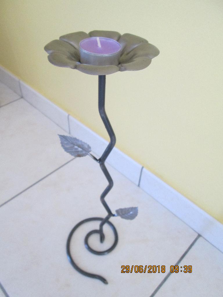 Bougeoir en fer forgé sur pied Design, Neuf, 25 à 50 cm, Enlèvement, Métal