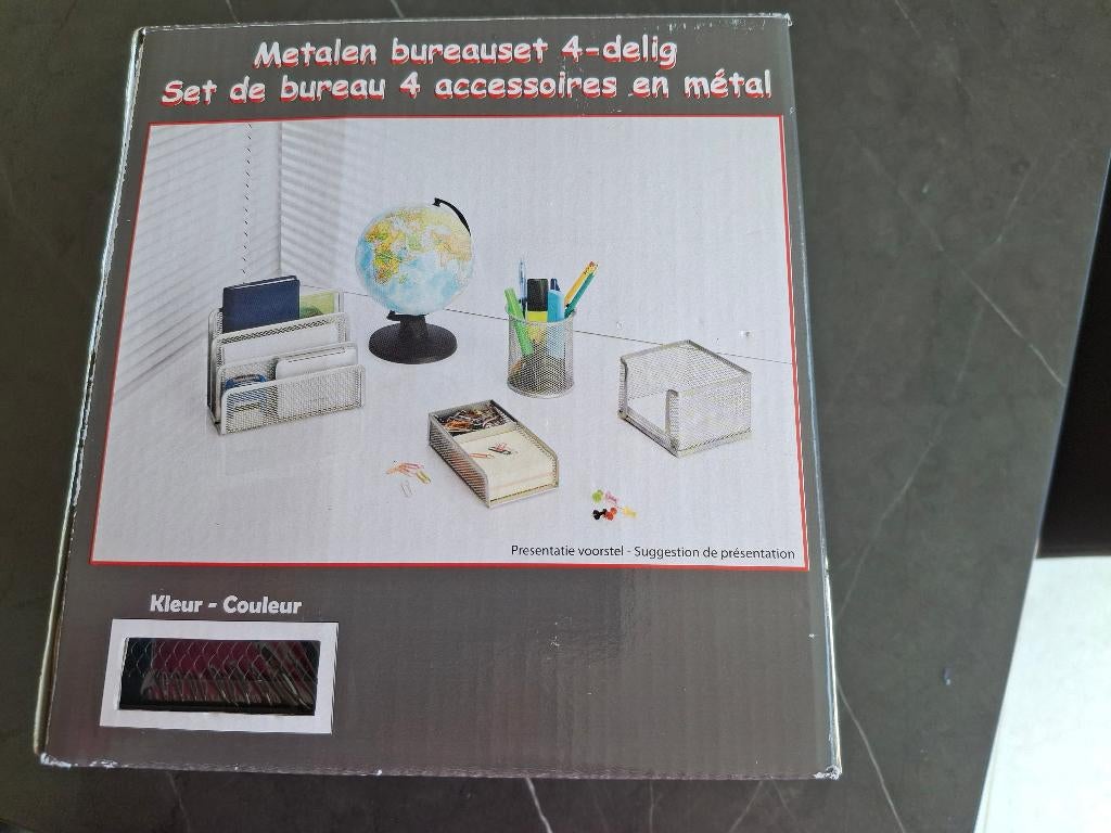 Nieuwe bureauset met 4 zwarte metalen accessoires., Ophalen of Verzenden, Nieuw