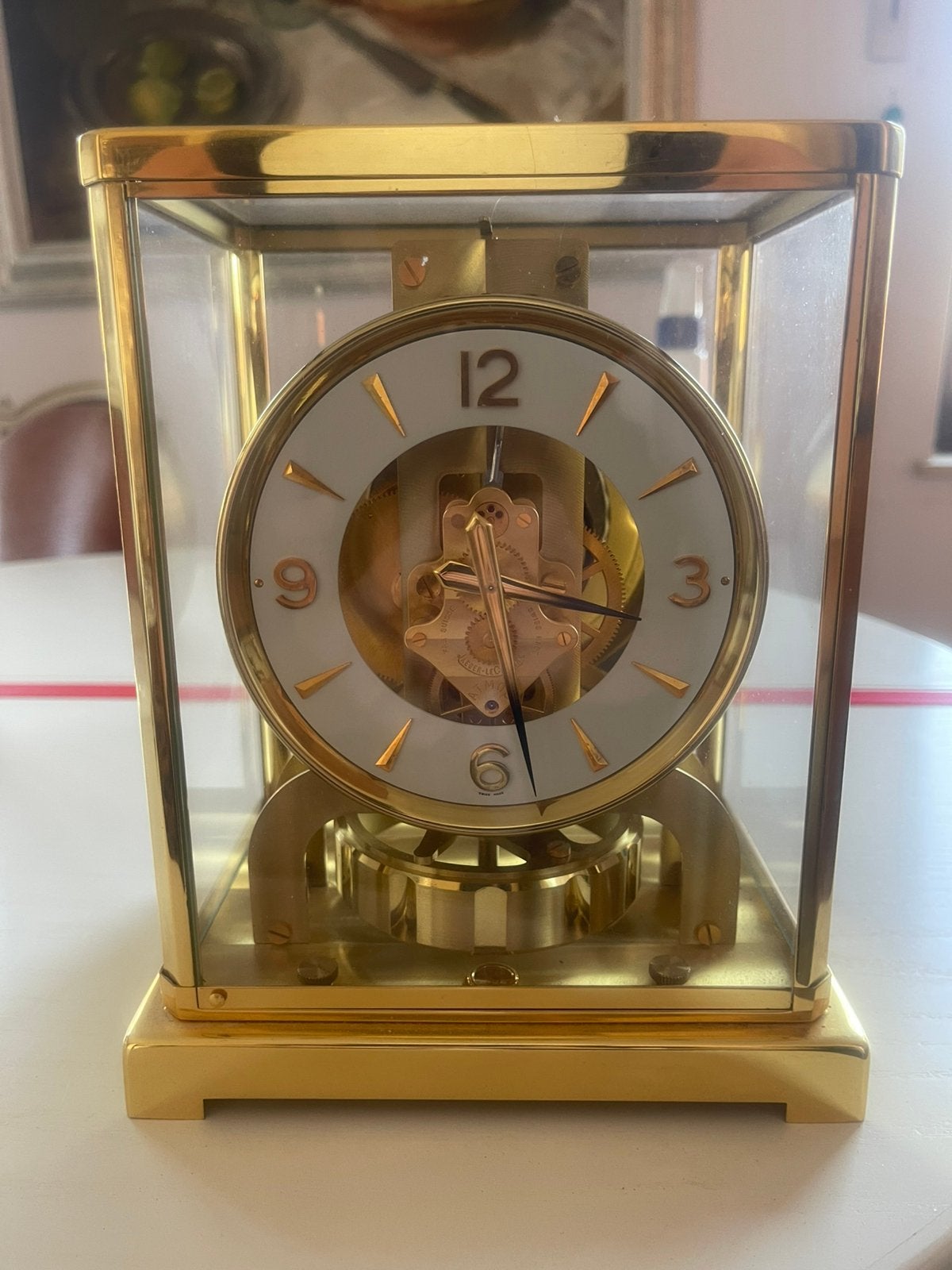 Pendule Atmos Jaeger-LeCoultre, Enlèvement
