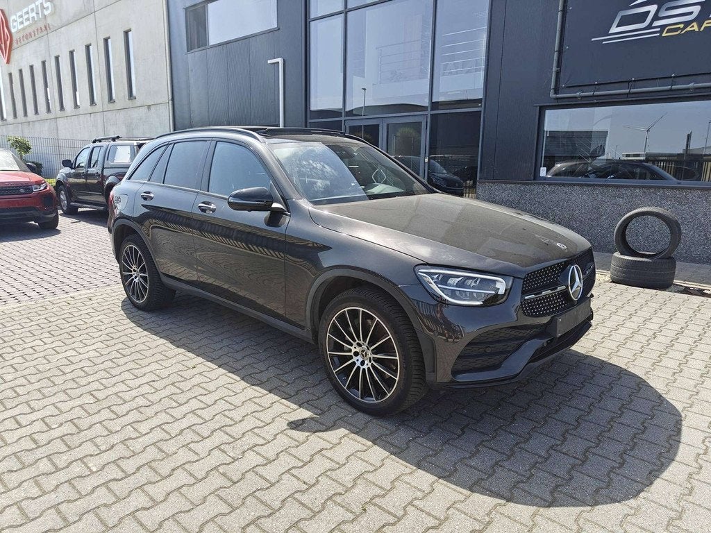 Mercedes-Benz GLC 300 de 4-Matic AMG+Night/Pano/360/20"/LED/, Automaat, Zwart, 4 cilinders, Leder