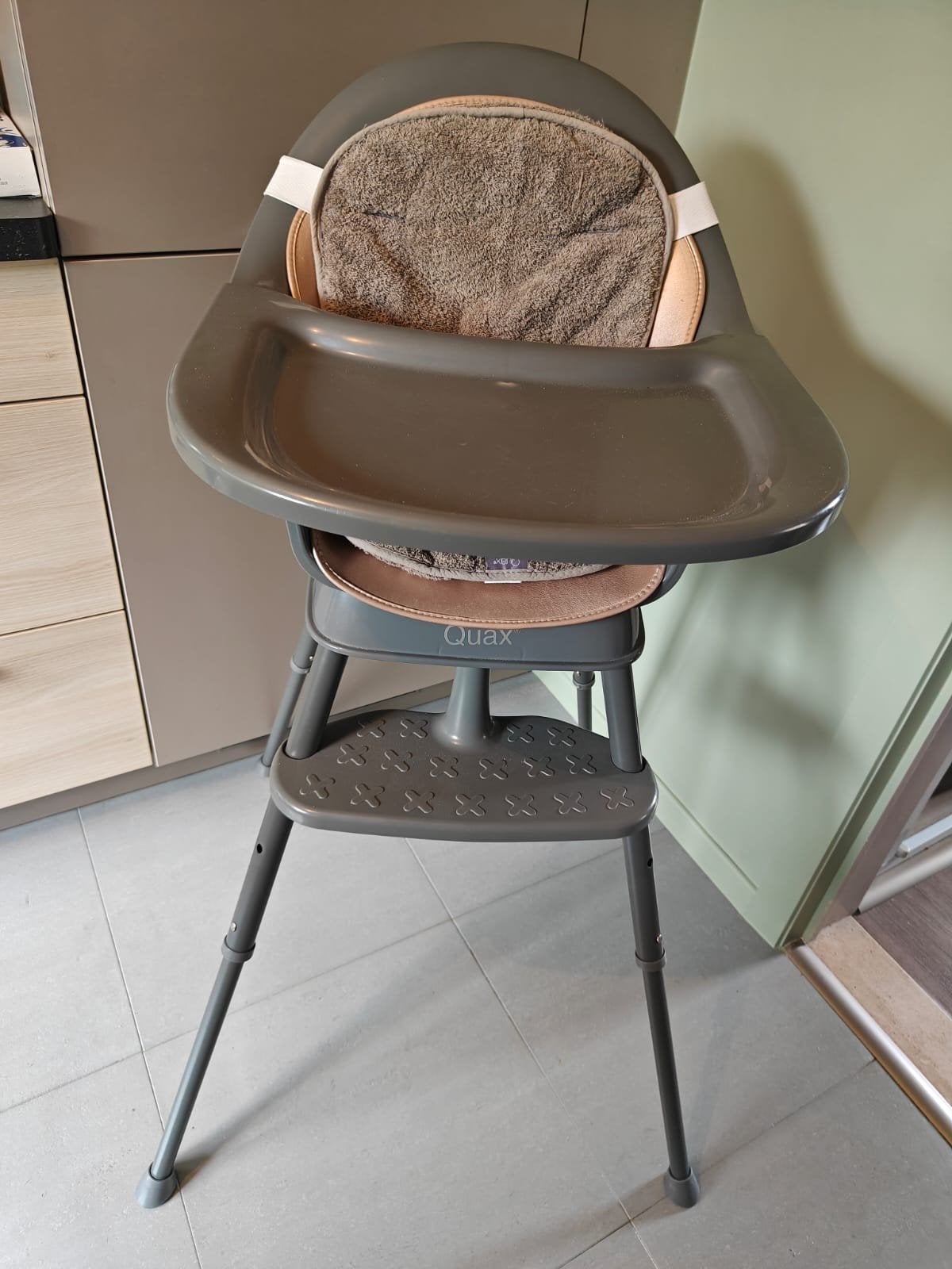 eetstoel in hoogte verstelbaar, Kinderen en Baby's, Kinderstoelen, Ophalen, Zo goed als nieuw, Overige typen, Afneembaar eetblad