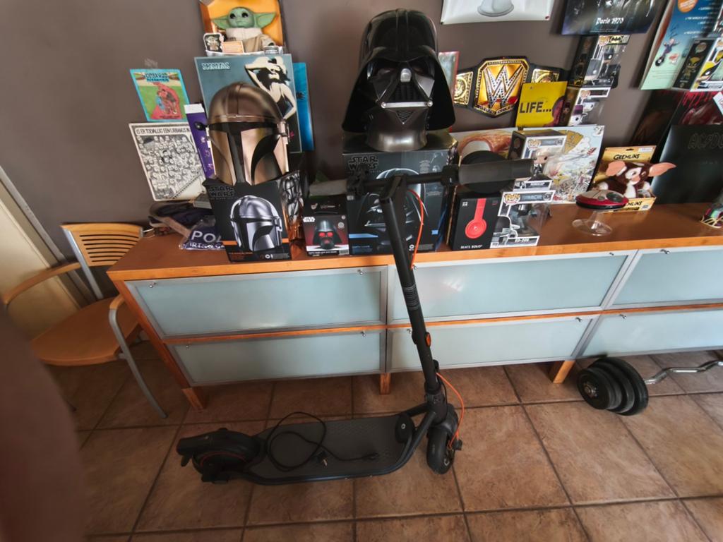 Segway ninebot F65l 5000 kilometer batterij en step ok, Diversen, Wandelstokken, Ophalen of Verzenden