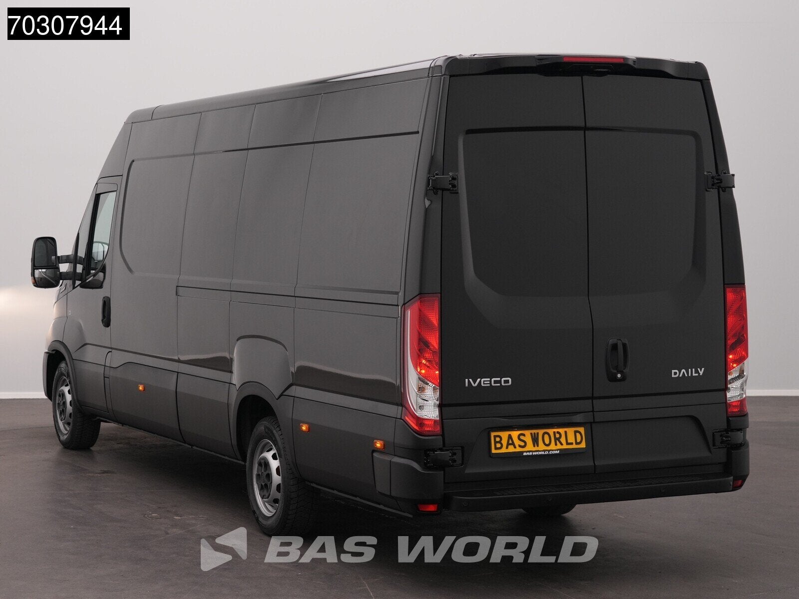 Iveco Daily 35S18 3.0L Automaat L3H2 180PK ACC Airco Camera, Auto's, Automaat, Stof, Euro 6, 4 cilinders