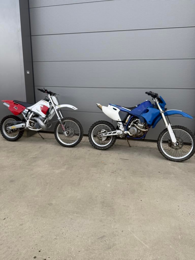 Twee enduro crossmotoren met papieren - WR400 & WR250 2-takt, Fietsen en Brommers, Ophalen, Zo goed als nieuw, Yamaha