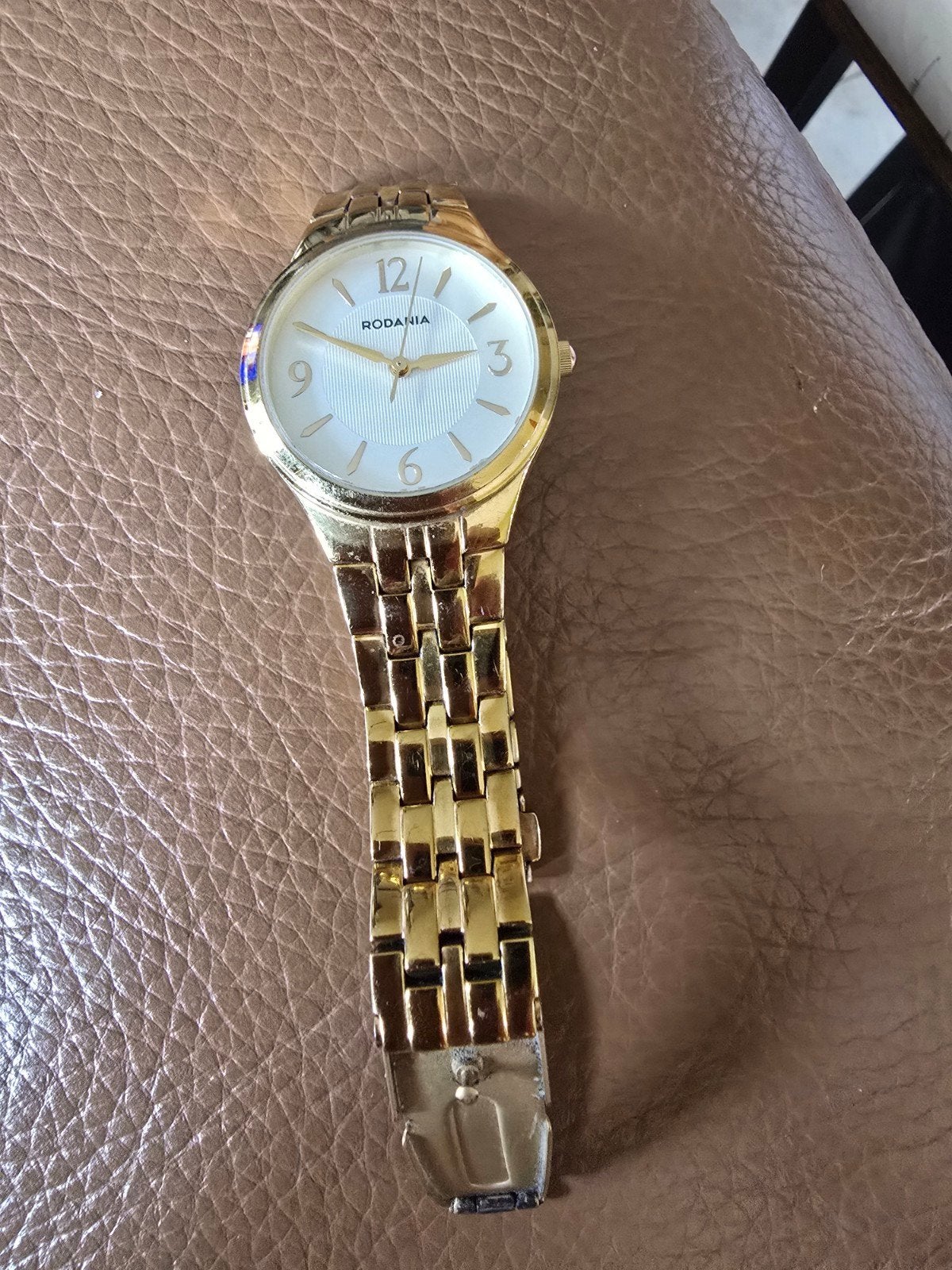 Rodania dames horloge, Enlèvement