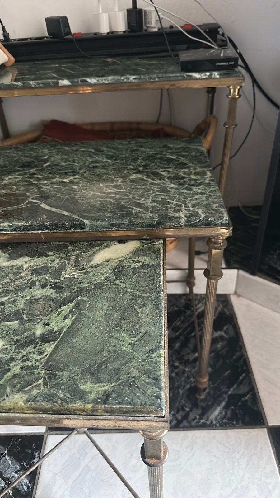 1 ensemble de trois table en marbre, Enlèvement, Comme neuf