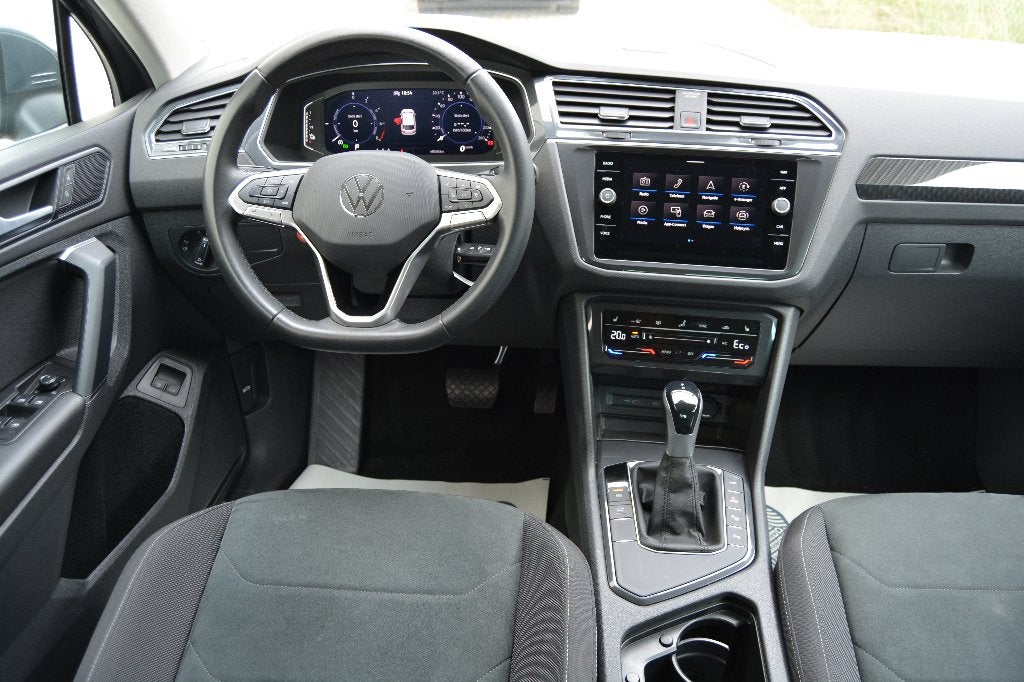 VW Tiguan eHybrid 1.4 245PK - Matrix LED/Navi/360, Auto's, Dealer onderhouden, 4 cilinders, Bedrijf, Hybride Elektrisch/Benzine
