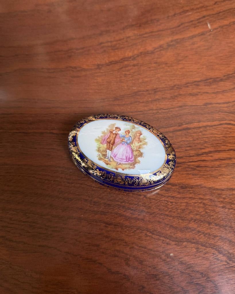 Boîte à pilules ovale en Porcelaine de Limoge, Ophalen of Verzenden