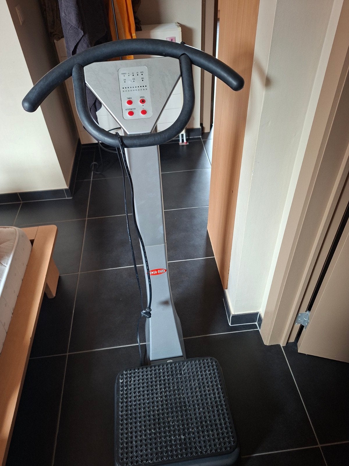 Power maxx trilplaat, Ophalen, Trilplaat