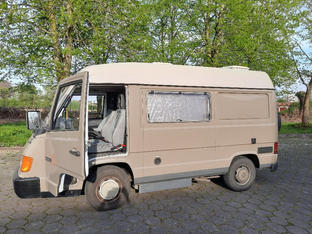MB 100 Mercedes camper oldtimer, Caravans en Kamperen, Mobilhomes, Buscamper of Camperbus, Particulier, Mercedes, Luifel