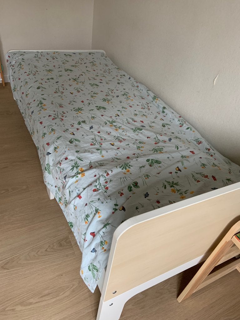 Lit extensible IKEA enfant à vendre, Enfants & Bébés, Sommier à lattes, 70 à 85 cm, Enlèvement, 180 cm ou plus