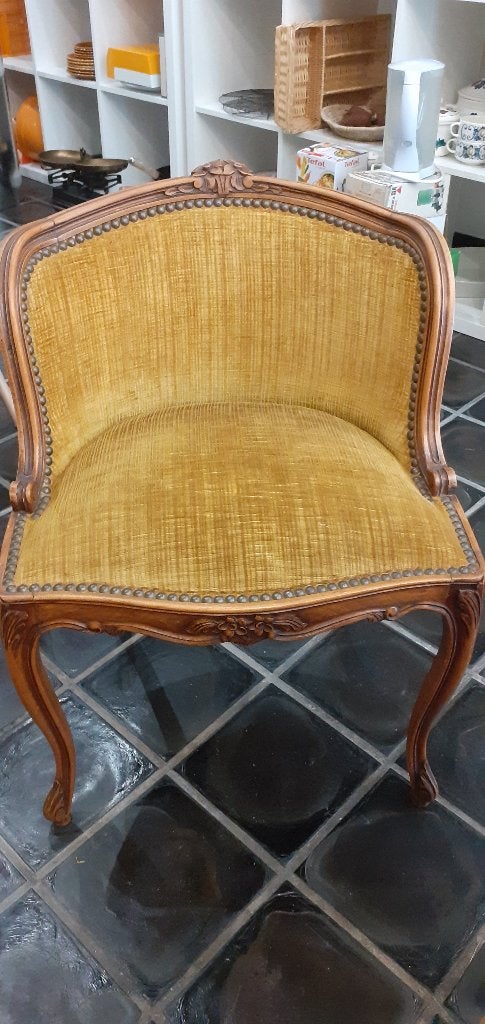 Petit fauteuil style Louis xv, Ophalen