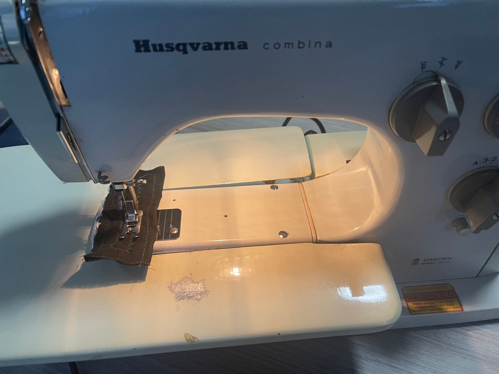 Husqvarna naaimachine Goede staat, Antiek en Kunst, Ophalen