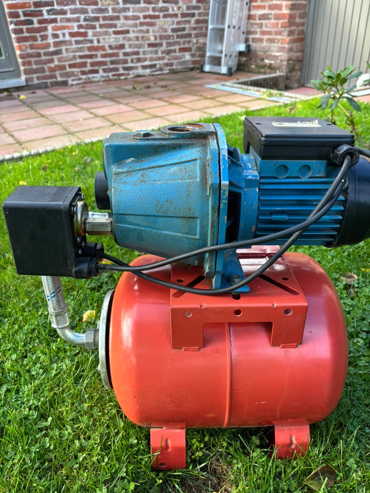 Groupe Hydrophore fonctionne très bien, Enlèvement, Utilisé