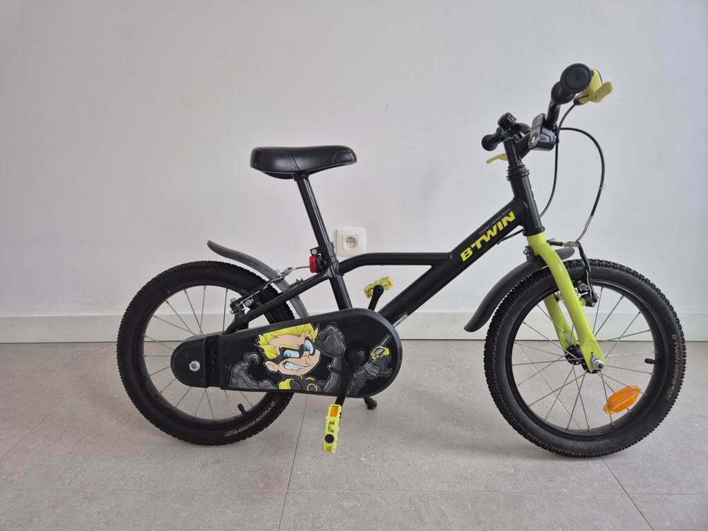 Fiets BTWIN 16 inch - amper gebruikt, Fietsen en Brommers, Ophalen, 16 tot 20 inch, Velgrem, Zo goed als nieuw